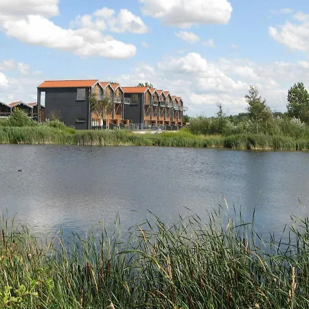 Two-bedroom Holiday In 3 Appartement *